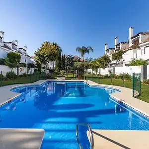 https://studio-patio-andaluz.1costadelsol.com