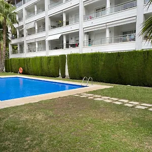 https://apartamentos-crm-platja-d-aro-con-acceso-directo-a-piscina.catalonia-hotels.com